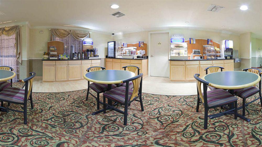Holiday Inn Express & Suites Santa Clara By Ihg Exterior photo
