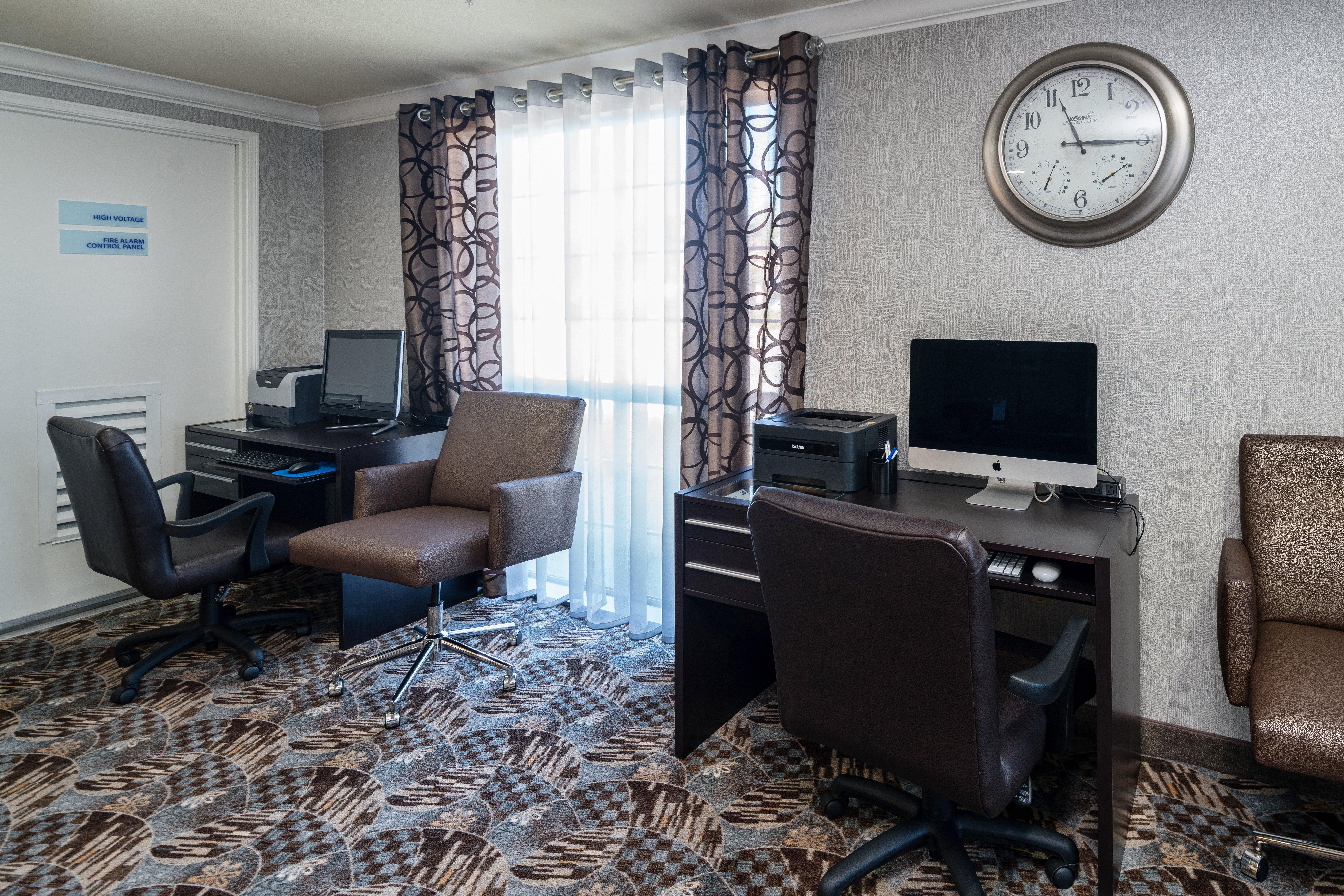 Holiday Inn Express & Suites Santa Clara By Ihg Exterior photo