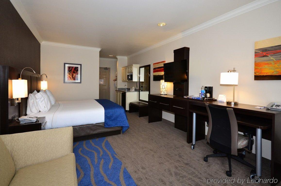 Holiday Inn Express & Suites Santa Clara By Ihg Room photo